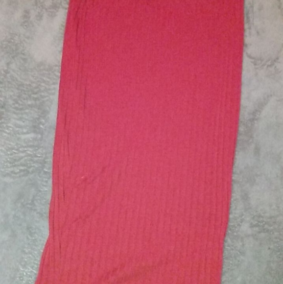 Tight pencil skirt - Picture 3 of 5